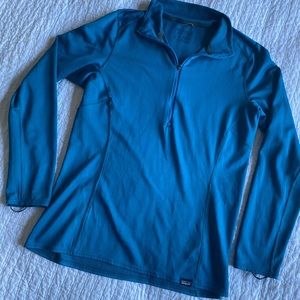 Patagonia lightweight capilene zip neck in blue